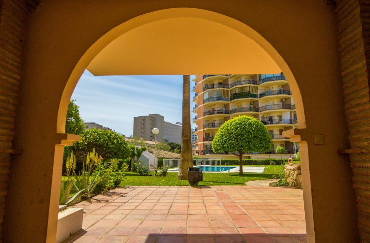 Erisa 68 By Ivi Real Estate Apartment Torremolinos Bagian luar foto