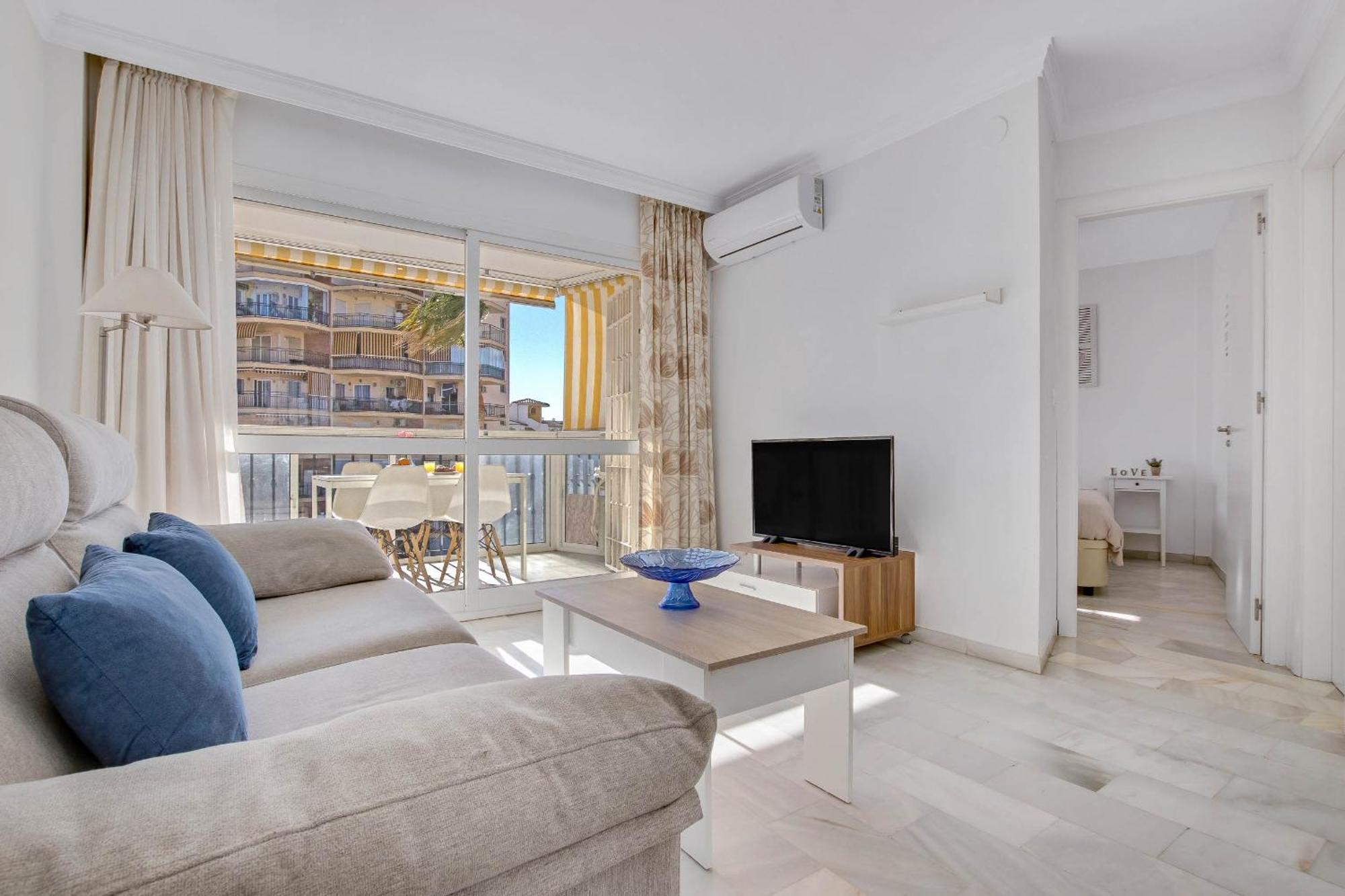 Erisa 68 By Ivi Real Estate Apartment Torremolinos Bagian luar foto